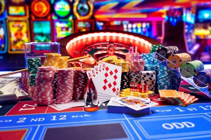  casino presented on mobile device in Pakistan with slots and live games